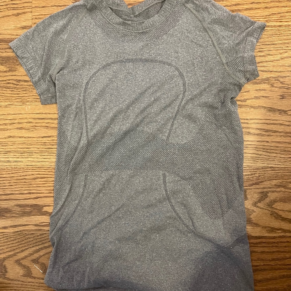 Lululemon swiftly tee